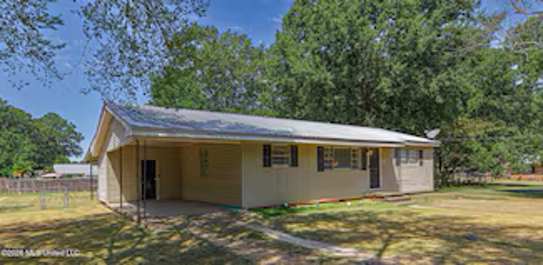 201 Donna Circle property photo 2