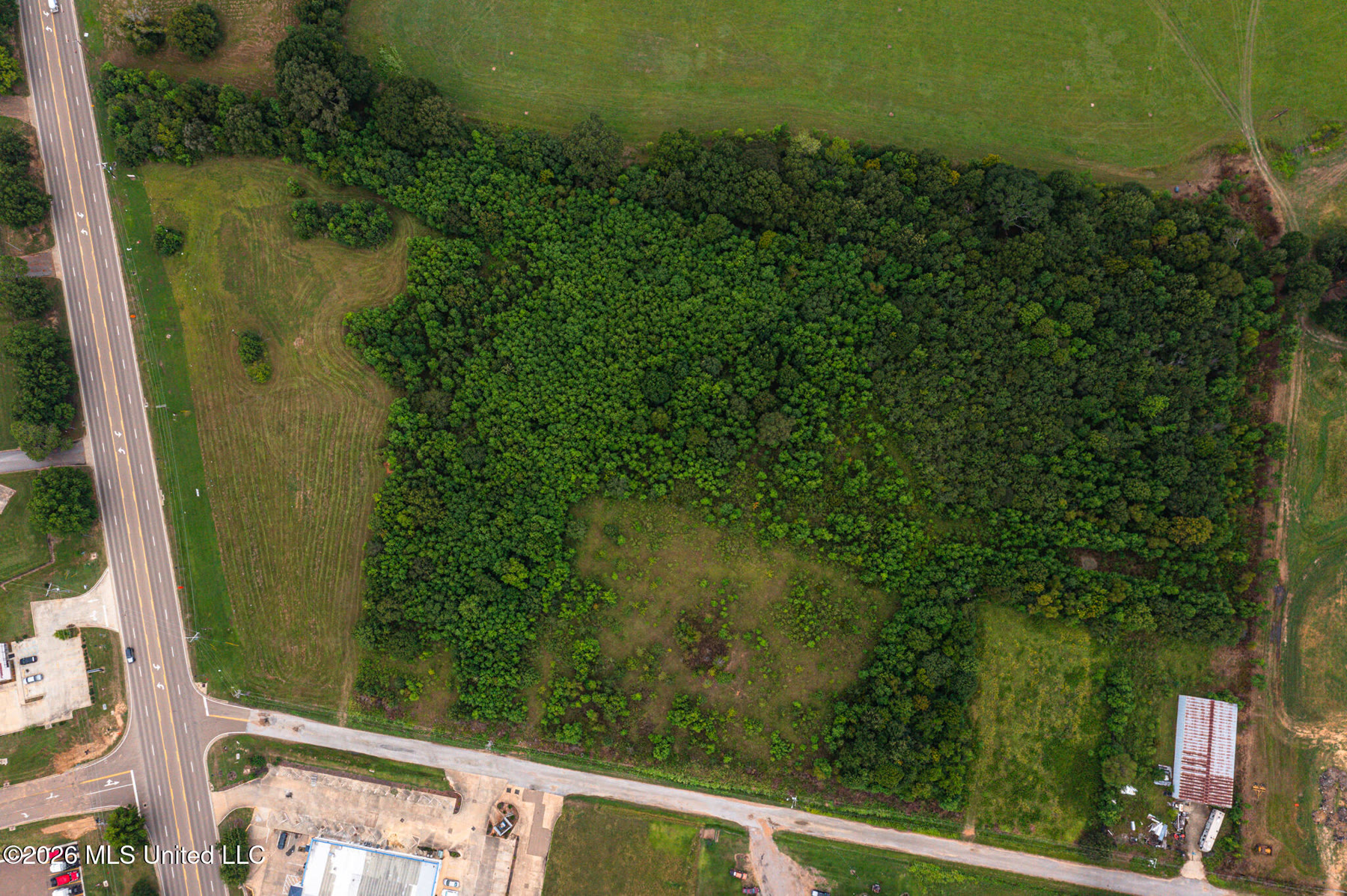 Highway 22 property photo 14