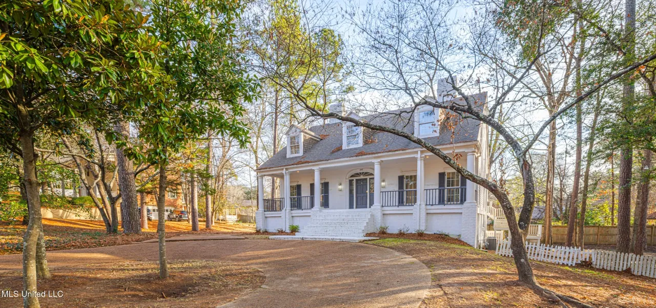 1990 Petit Bois St N, Jackson, Mississippi property photo 2